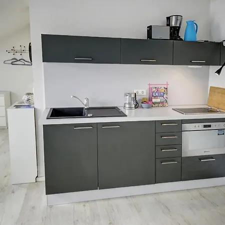 Апартаменты Fewo1846 Strandresidenz Wassersleben - Strandmuschel - Sonniges Studioapartment Im Dachgeschoss *